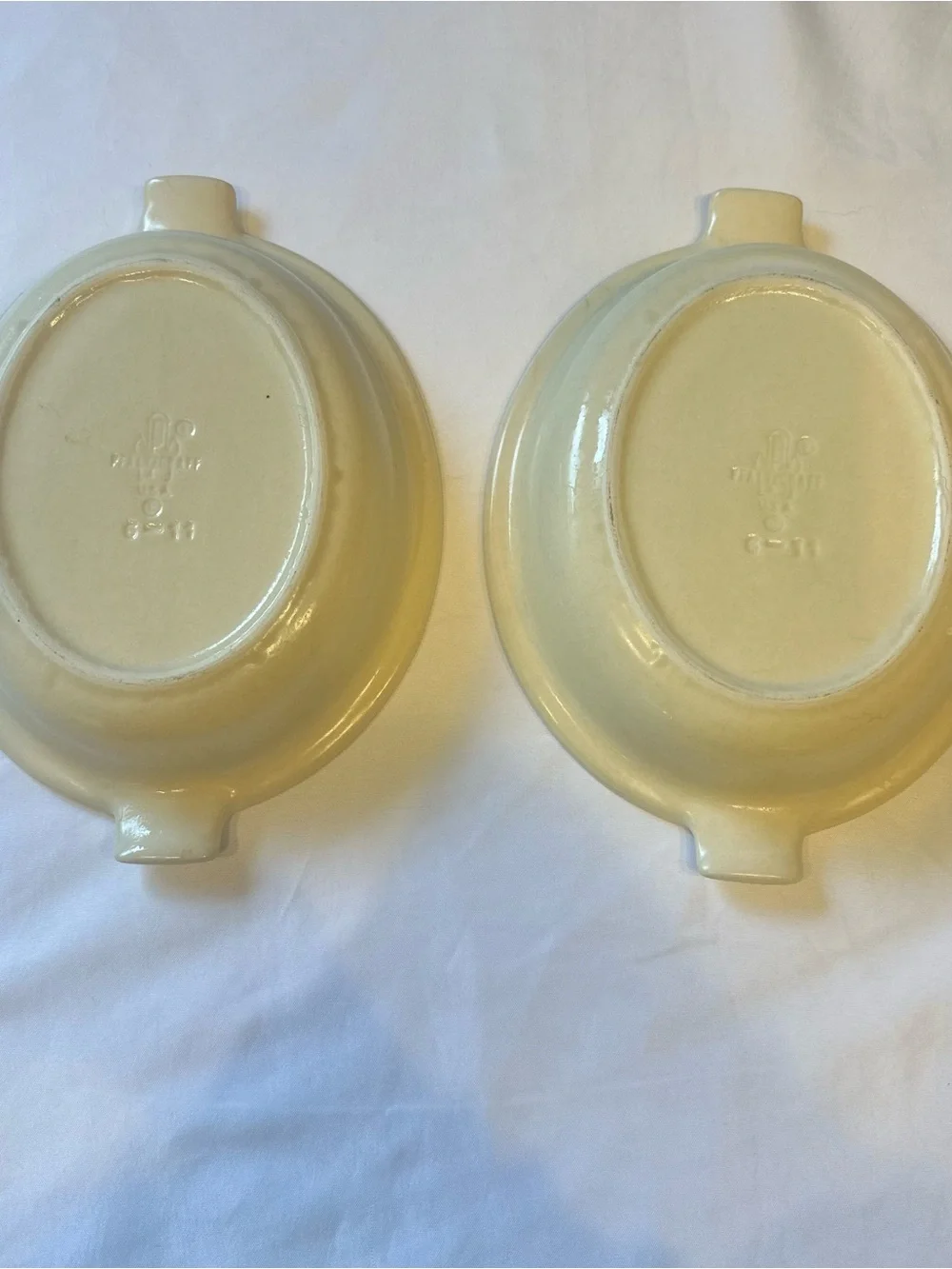 Vintage Pfaltzgraff Ceramic Serving Bowls with Decorative Medallion  set of 2